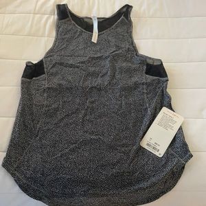 NWT Sculpt Tank II black/white